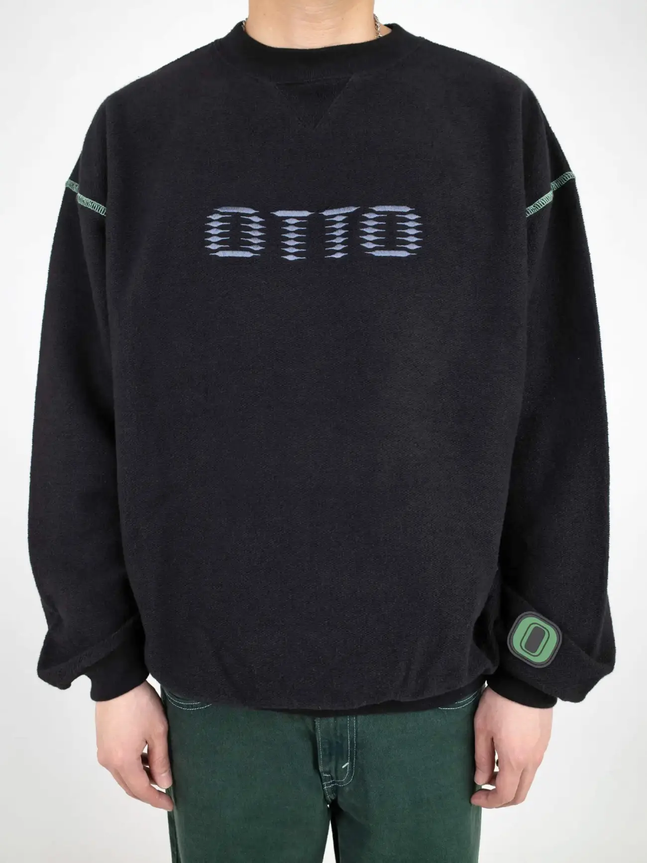 OTTO958 ELECTR-O LOGO CREWNECK BLACK